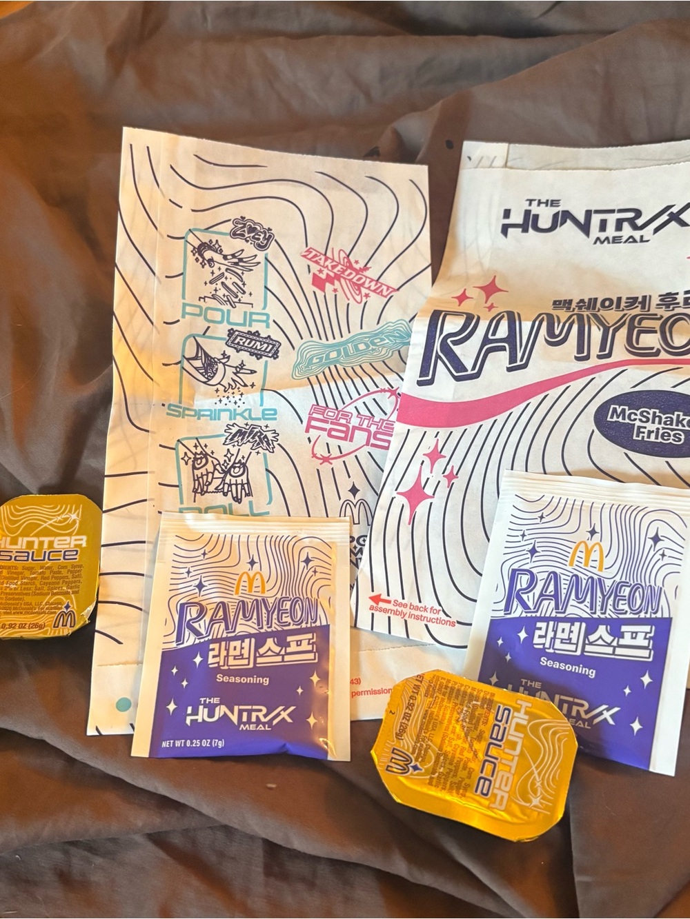 Kpop Demon Hunters McDonalds Exclusive Sauce Set & Ramyeon Fries Soup Bag 2 lot - Picture 1 of 2